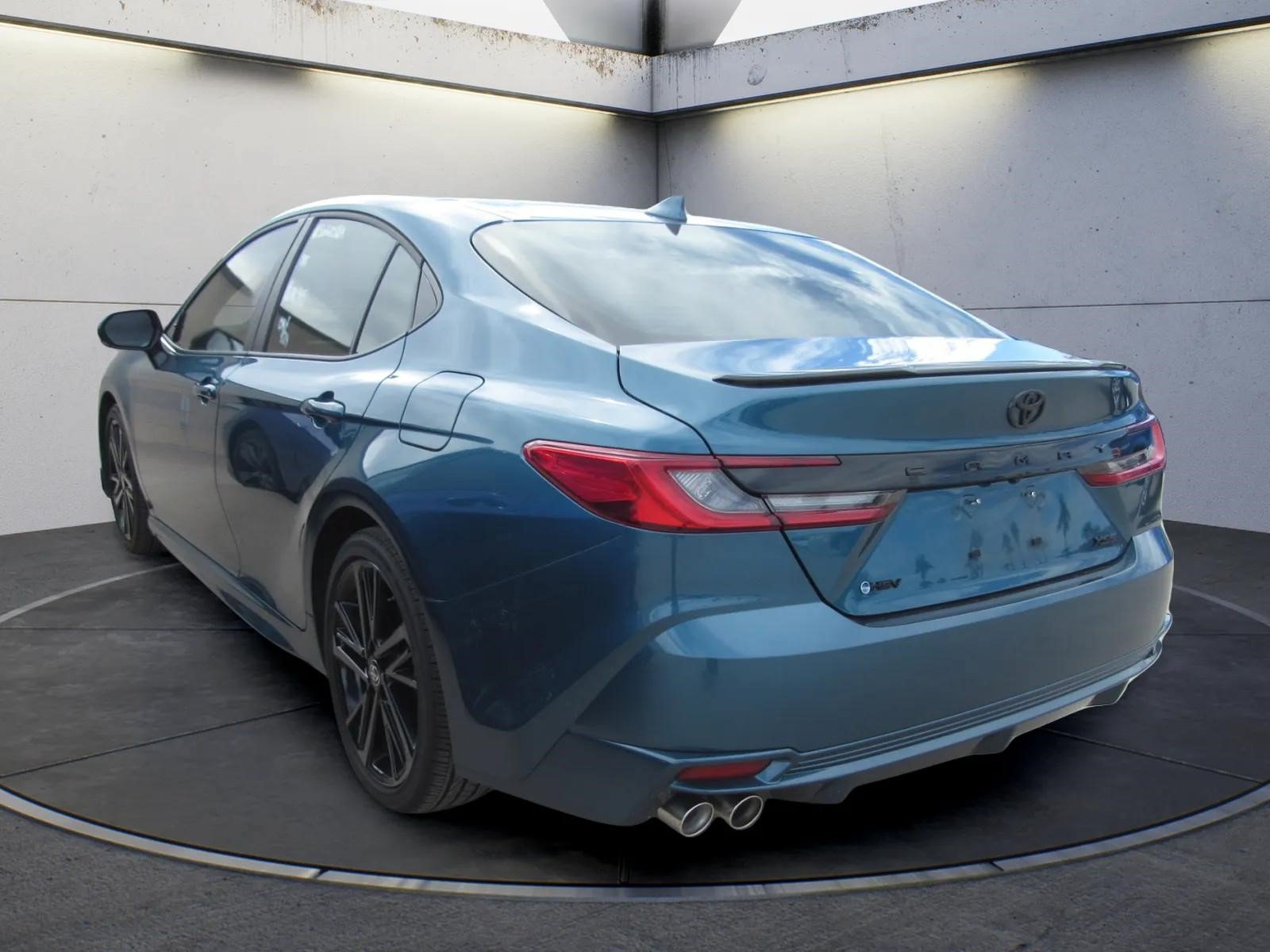 Used 2026 Toyota Camry XSE FWD image 4
