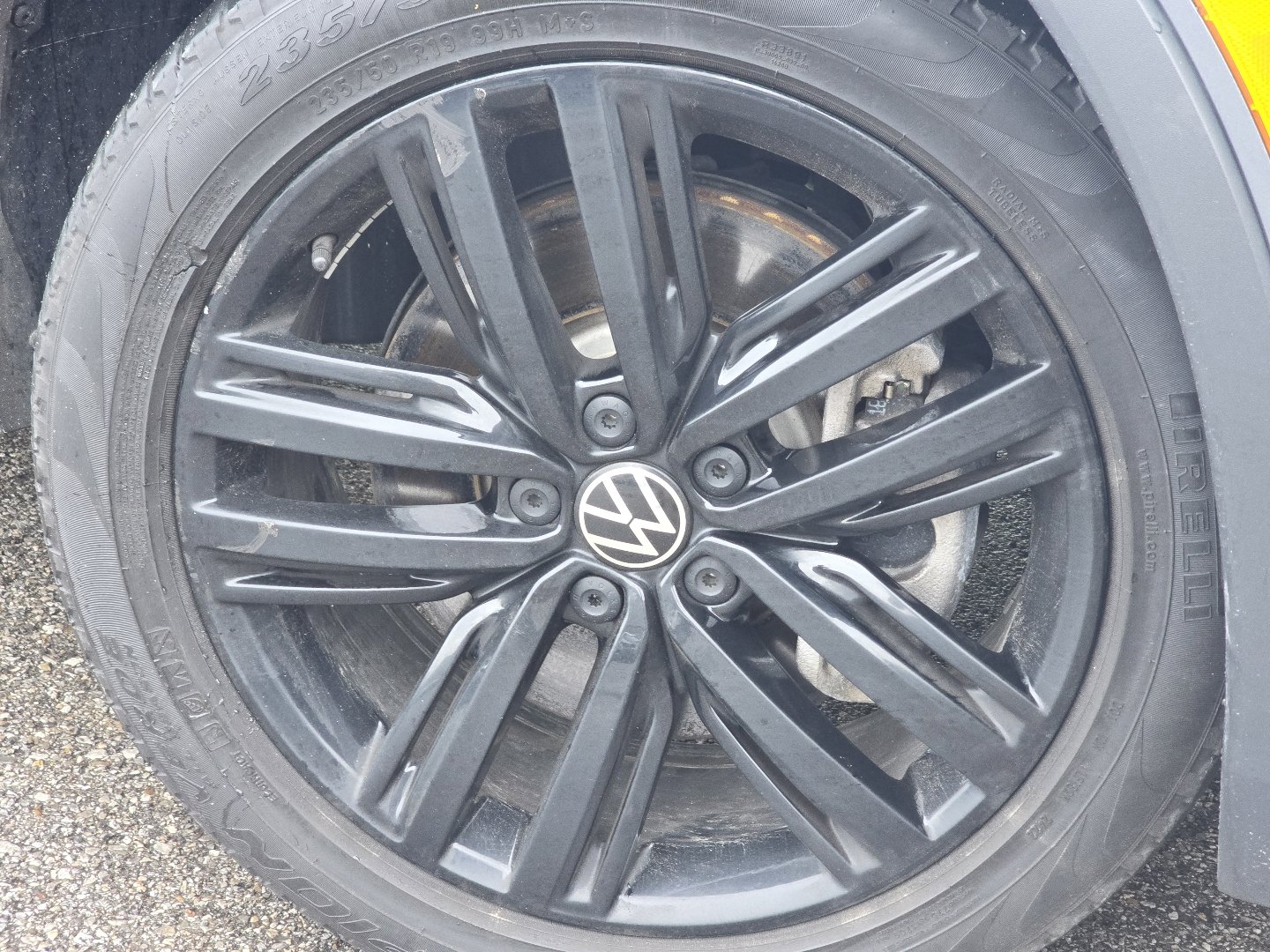 Used 2022 Volkswagen Tiguan SE R-Line AWD/4WD image 9