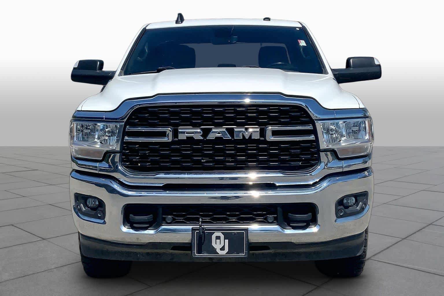 Used 2022 RAM 2500 Big Horn w/ Level 1 Equipment Group AWD/4WD image 4