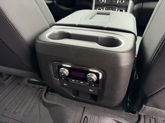 Used 2024 GMC Yukon SLT w/ SLT Premium Package AWD/4WD image 54