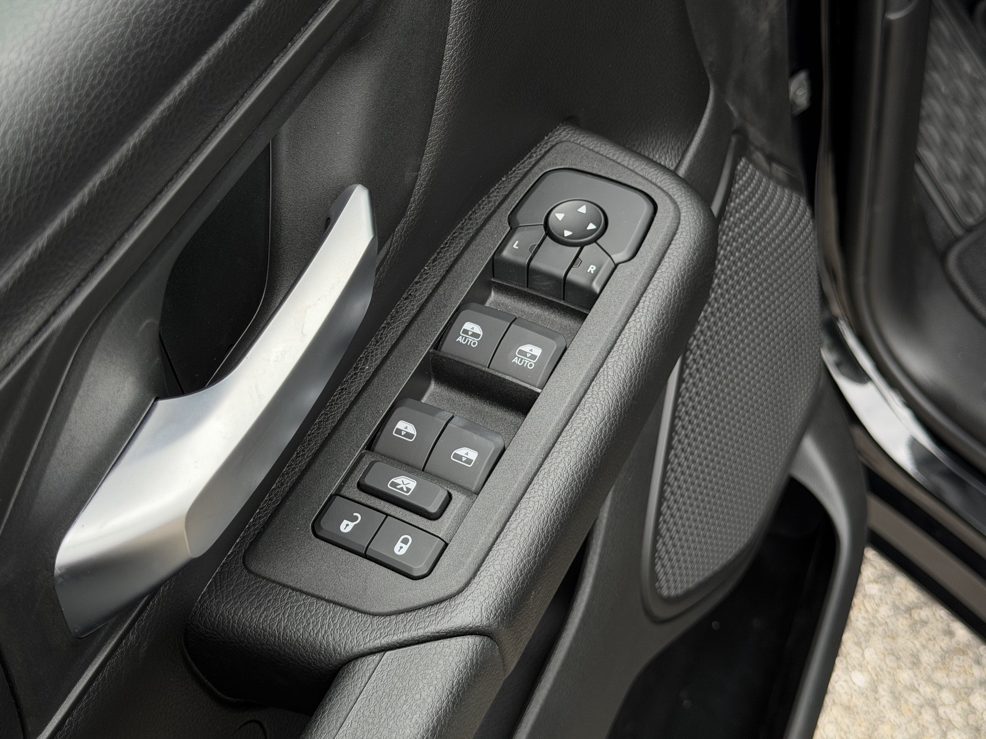 New 2026 RAM 1500 Express RWD image 15
