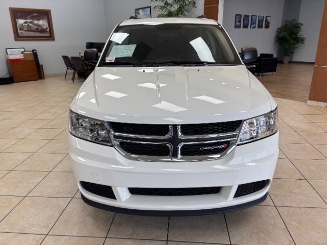 Used 2018 Dodge Journey SE FWD image 2