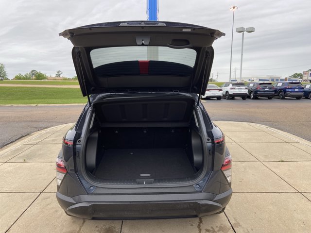 Used 2025 Hyundai Kona SEL FWD image 29