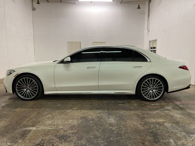 Used 2023 Mercedes-Benz S 500 4MATIC image 2