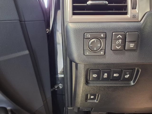 Used 2023 Lexus GX 460 Premium AWD/4WD image 17