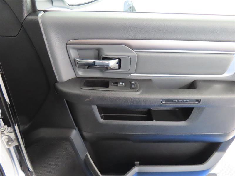 Used 2024 RAM 1500 Classic SLT AWD/4WD image 30