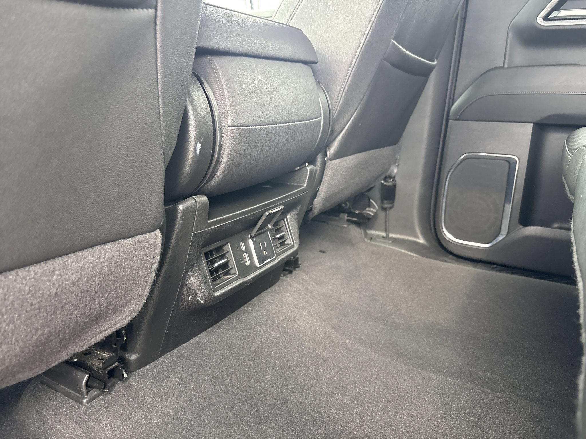 Used 2025 GMC Sierra 1500 SLT RWD image 16