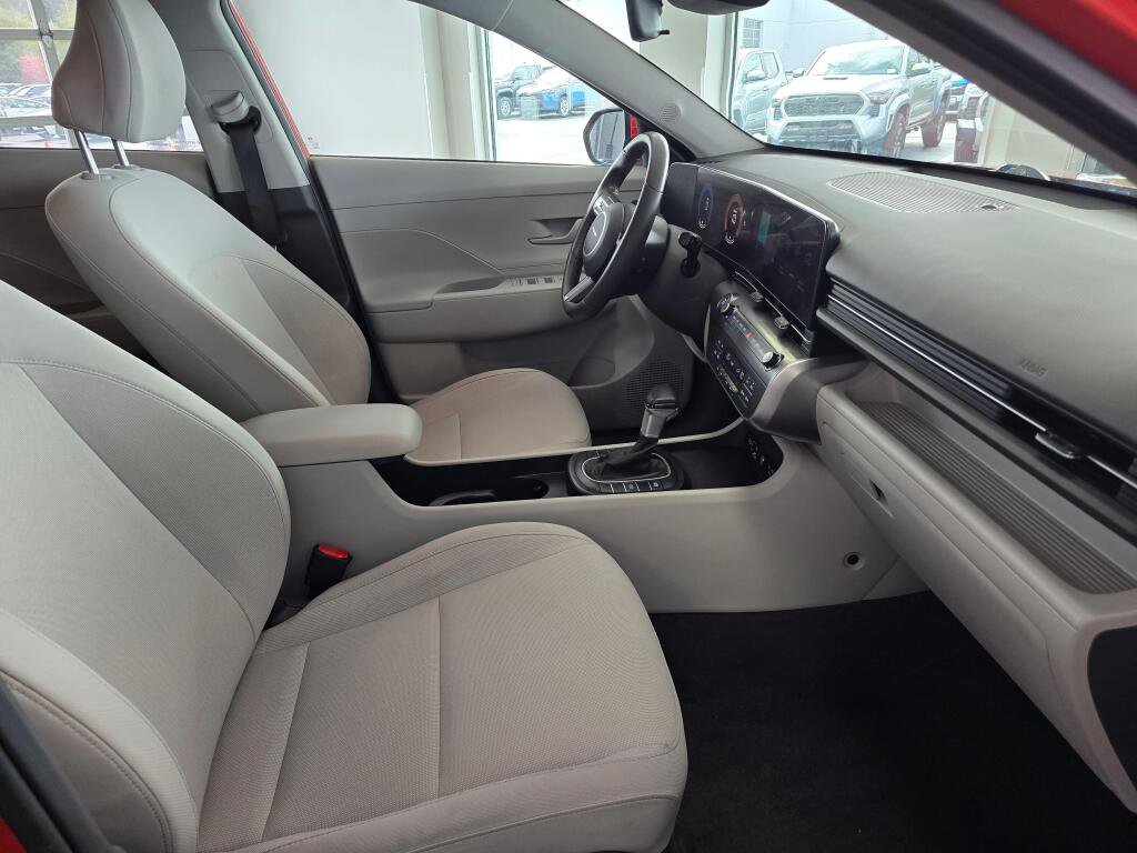 Used 2025 Hyundai Kona SEL AWD/4WD image 43