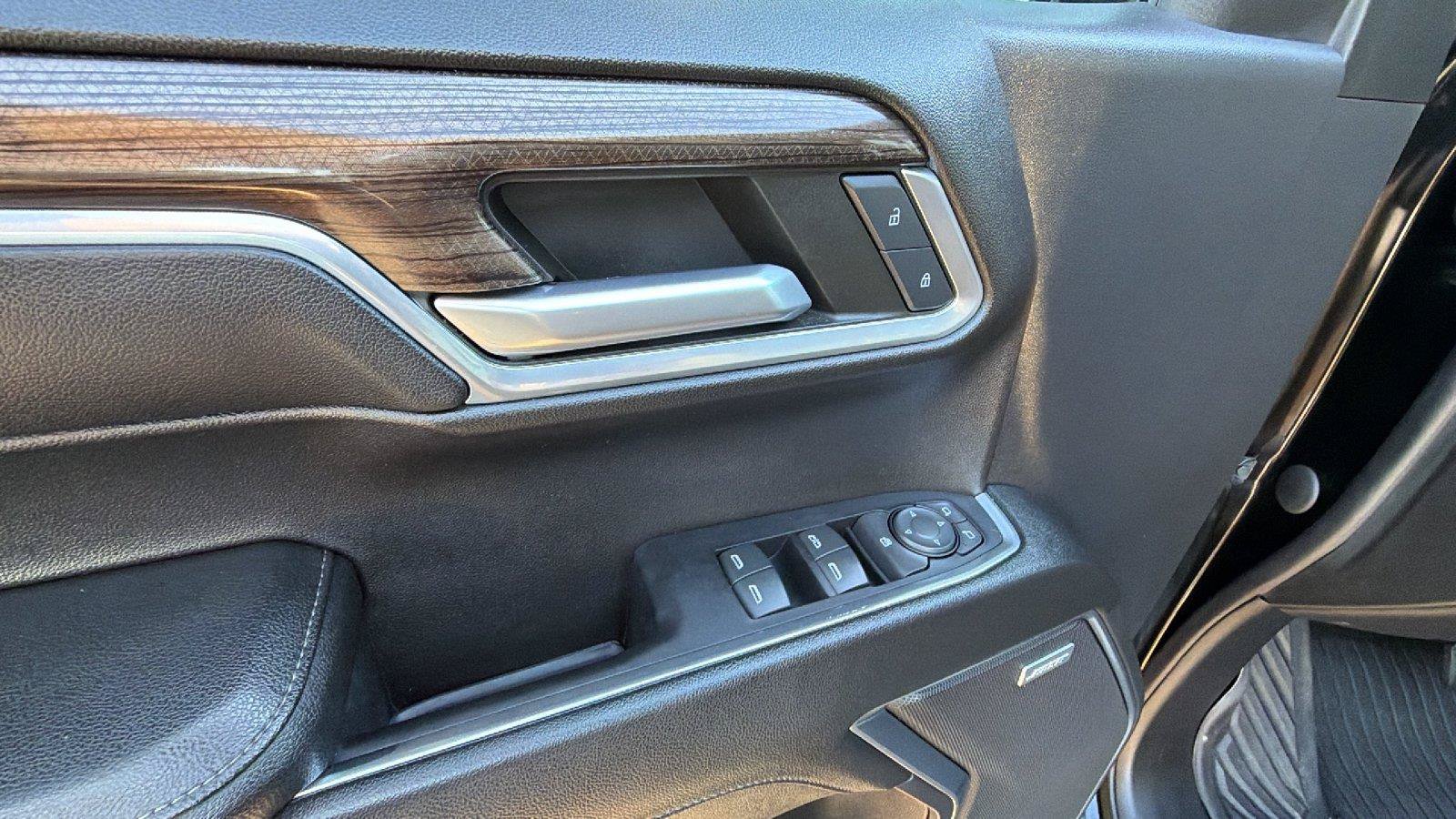 Used 2022 Chevrolet Silverado 1500 RST AWD/4WD image 15