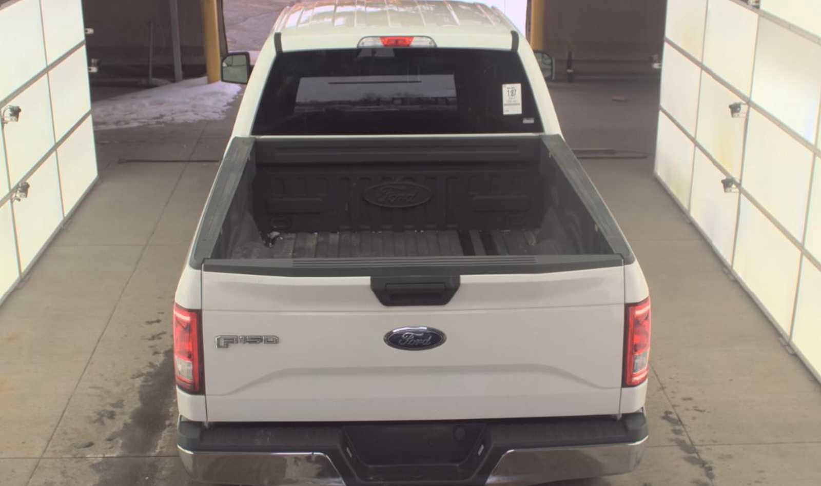 Used 2017 Ford F150 XLT image 6