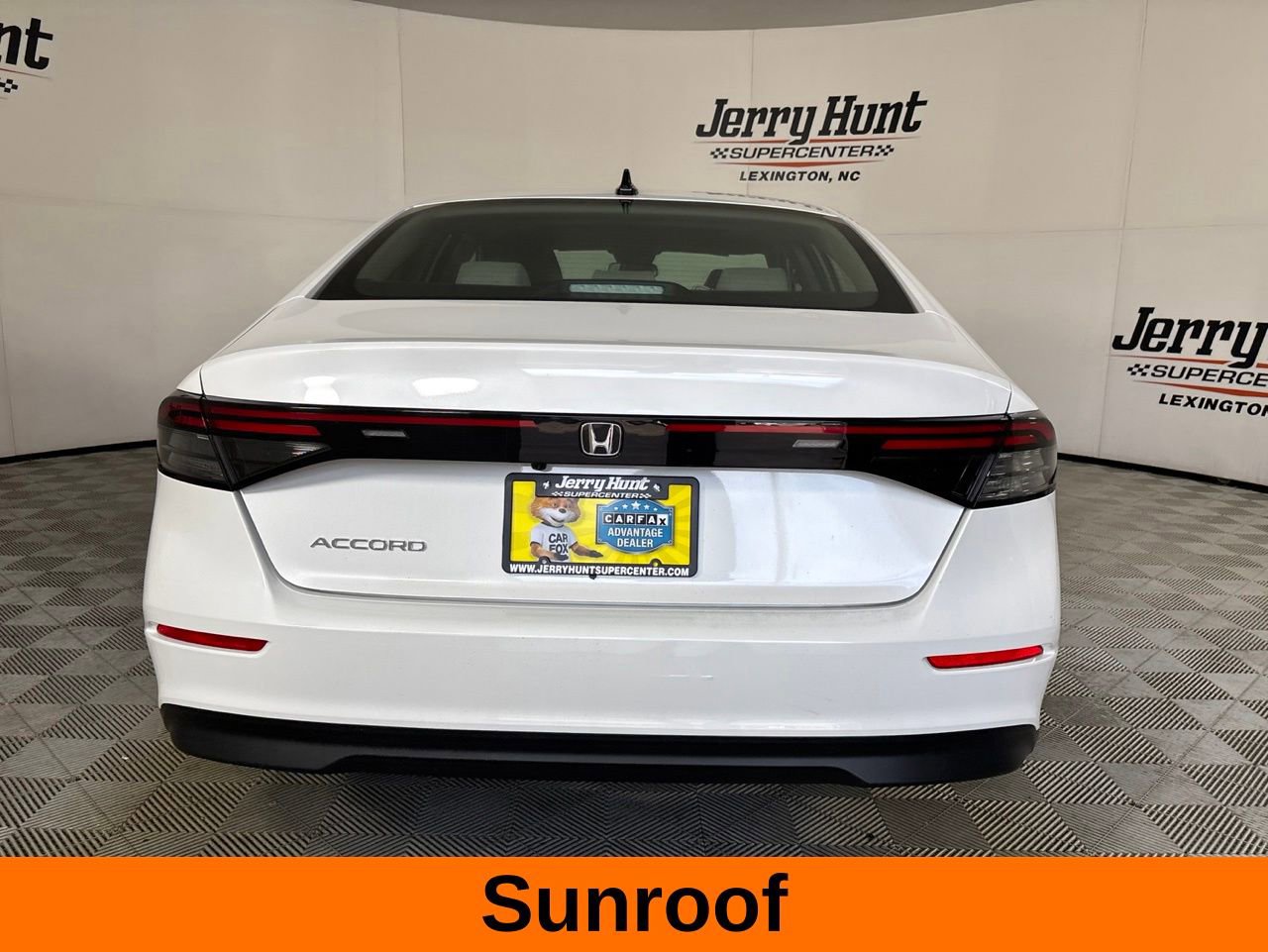 Used 2025 Honda Accord SE image 6