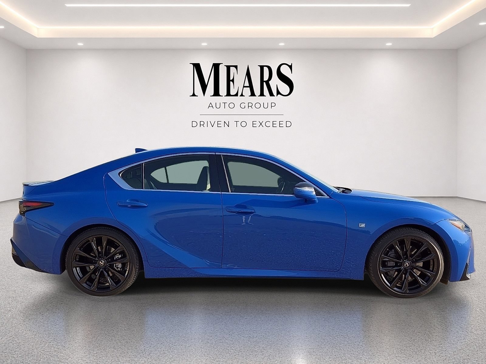 Used 2022 Lexus IS 350 F Sport RWD image 6