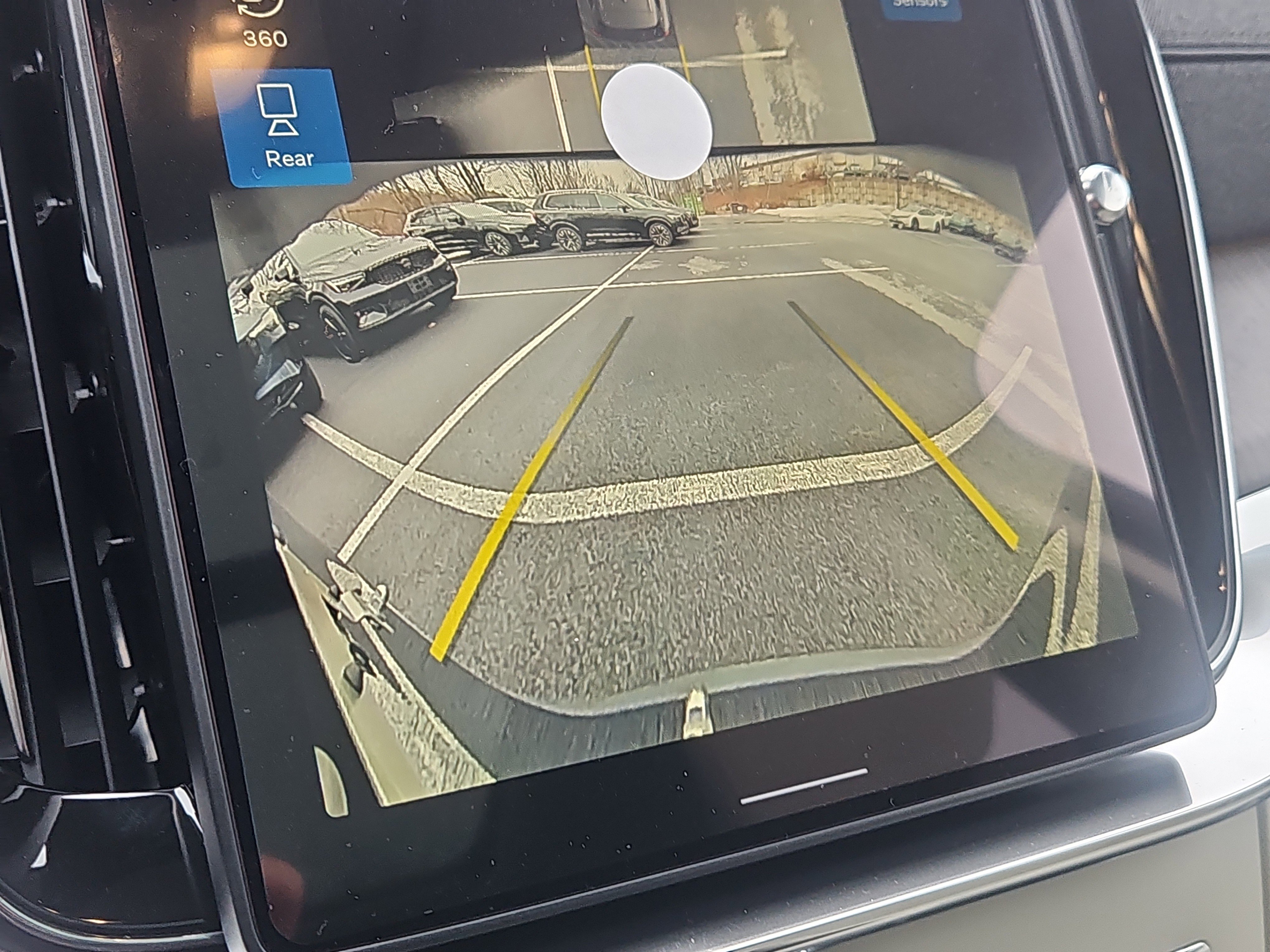 New 2026 Volvo XC90 B6 Ultra w/ Protection Package image 7