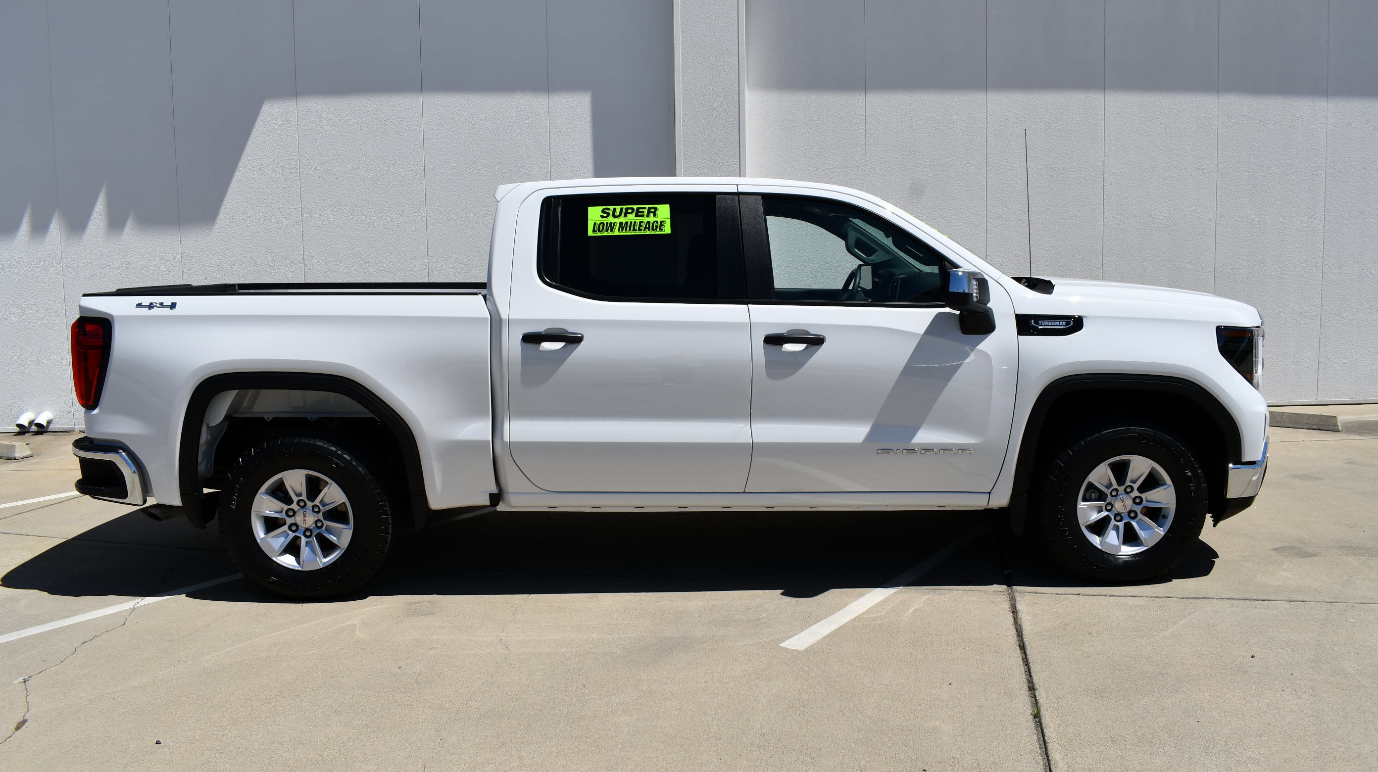 Used 2026 GMC Sierra 1500 Pro w/ Pro Value Package AWD/4WD image 5