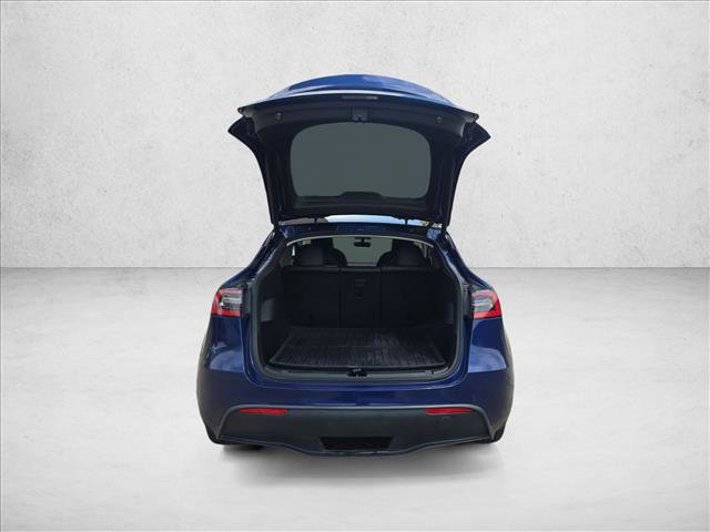 Used 2020 Tesla Model Y Long Range image 6