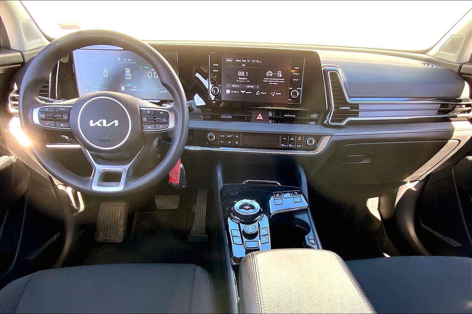 Used 2023 Kia Sportage LX image 12