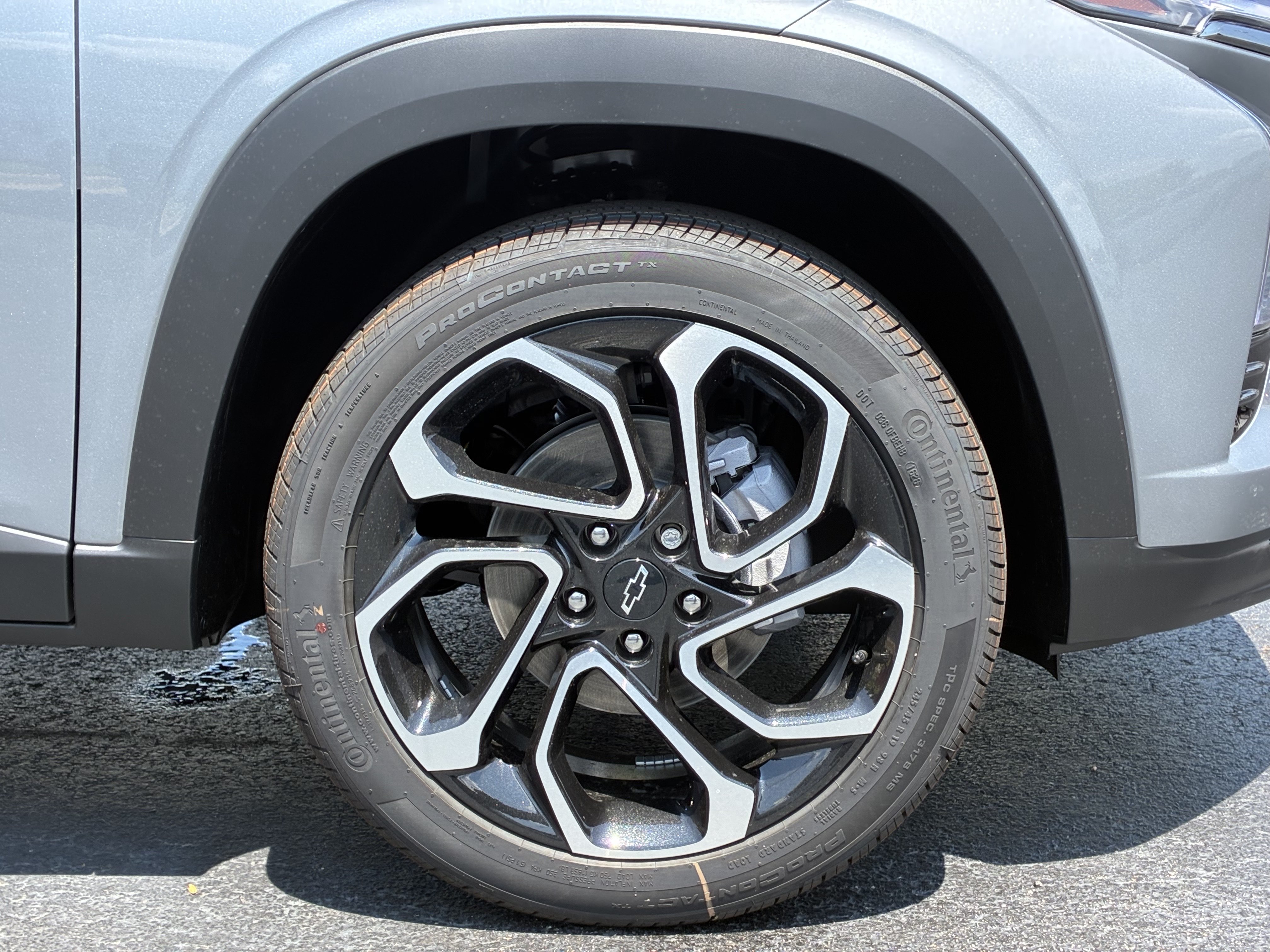 New 2026 Chevrolet Trax RS w/ Driver Confidence Package FWD image 6