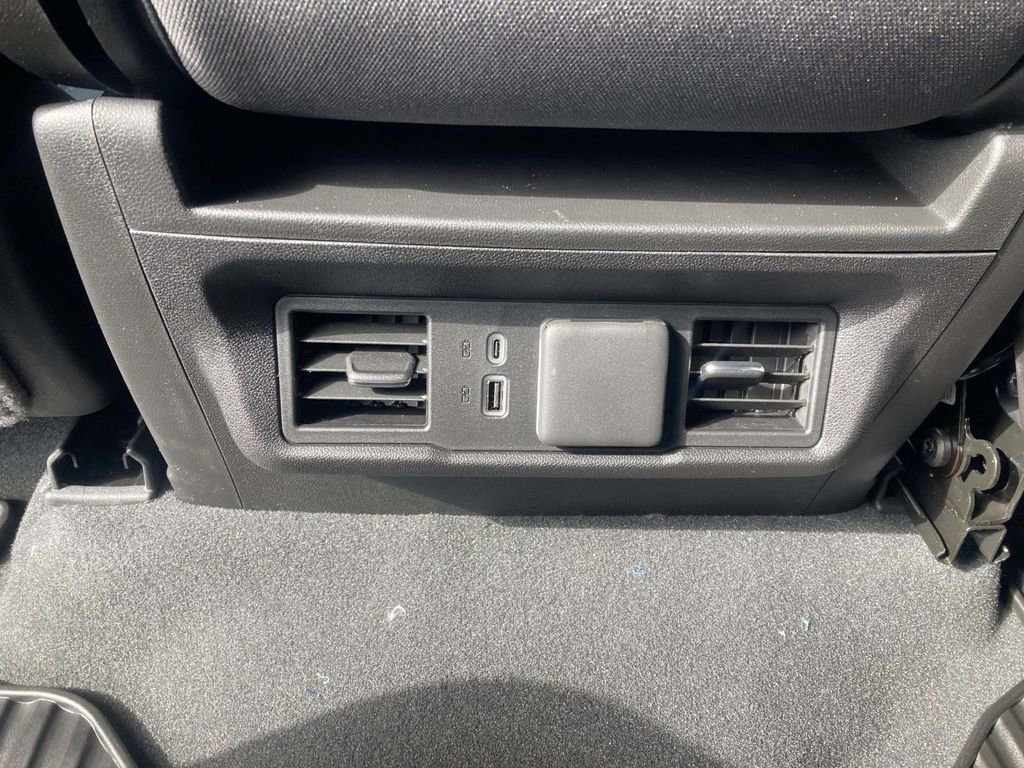 New 2026 GMC Sierra 1500 SLE image 14