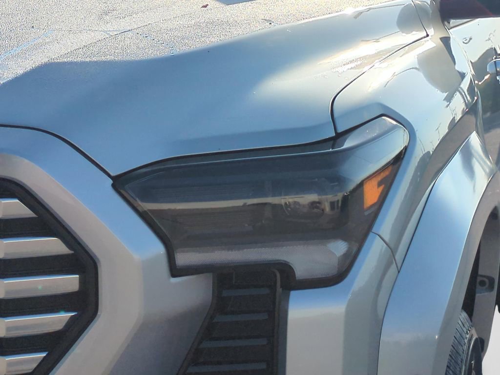 Used 2025 Toyota Tacoma Limited image 27
