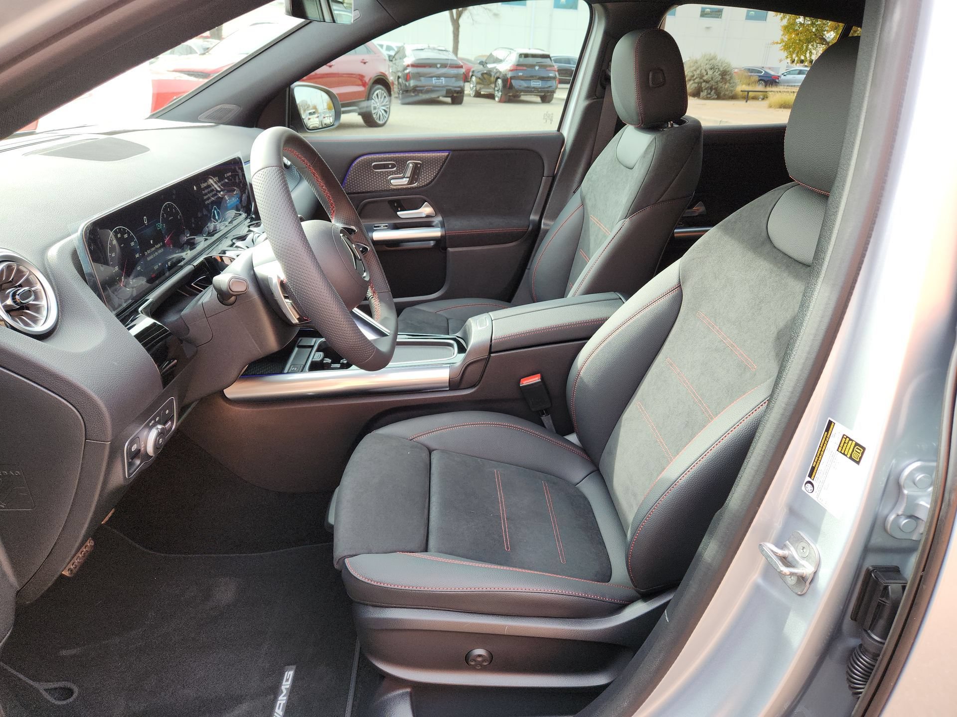 New 2025 Mercedes-Benz GLA 250 4MATIC image 16