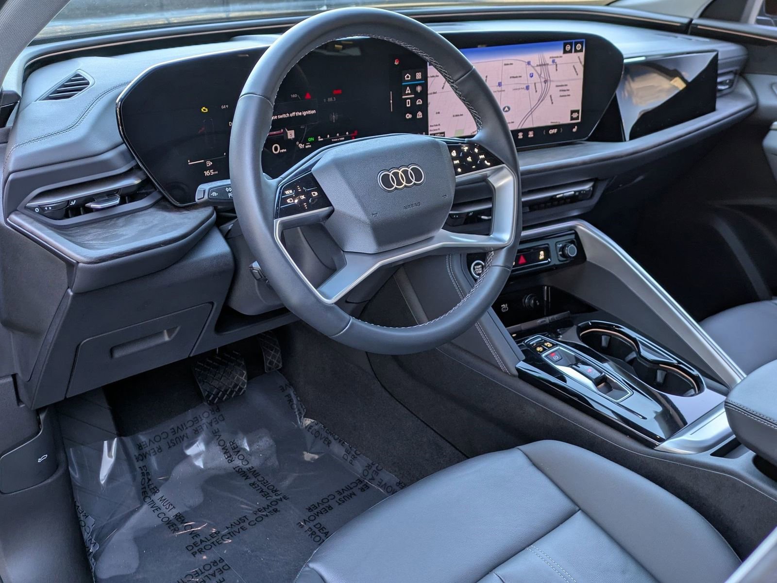 Used 2025 Audi Q5 Premium w/ Convenience Package image 15