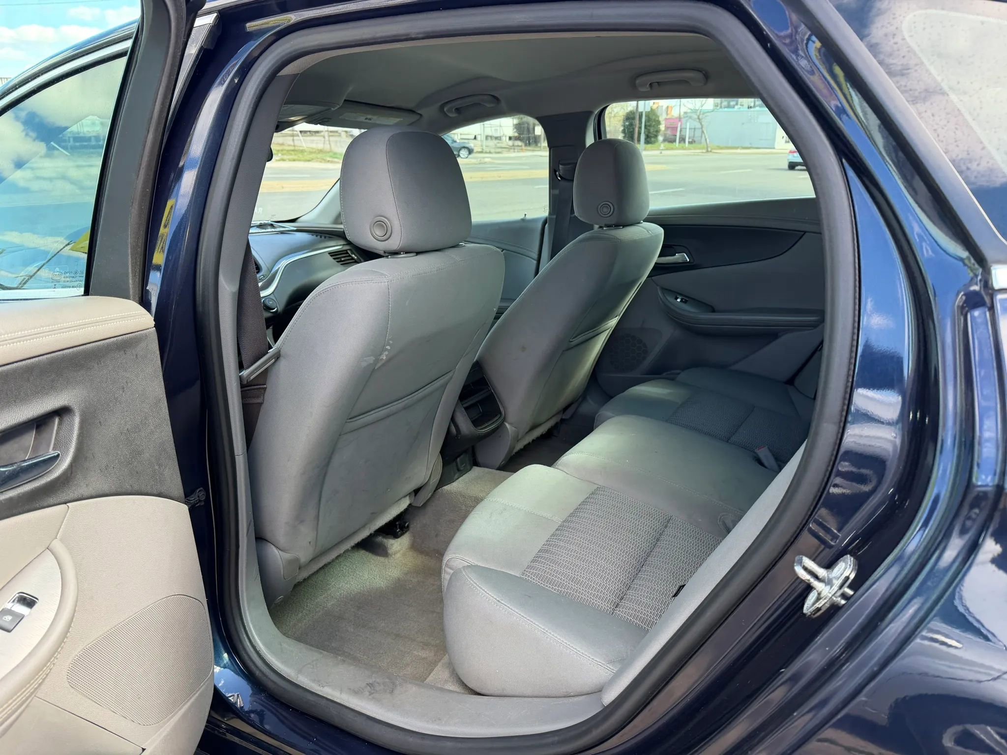 Used 2017 Chevrolet Impala LS FWD image 12