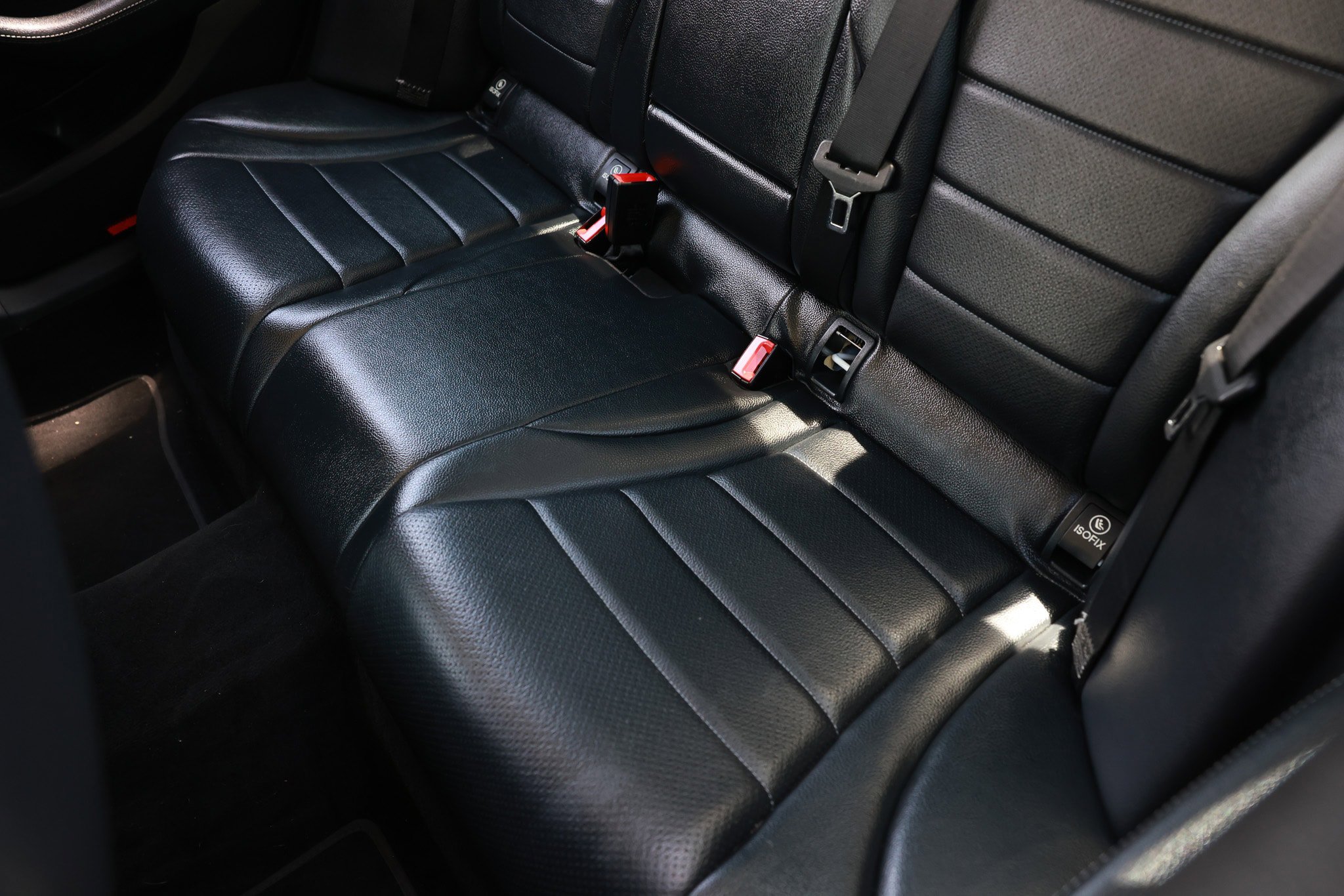 Used 2016 Mercedes-Benz C 300 4MATIC Sedan image 14