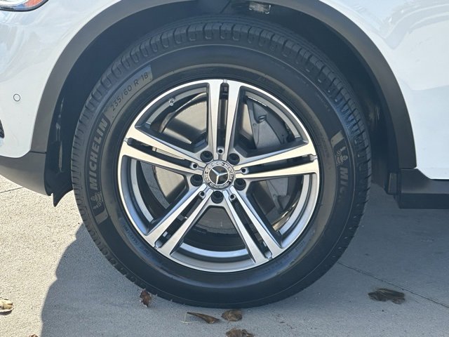 Used 2021 Mercedes-Benz GLC 300 4MATIC image 11