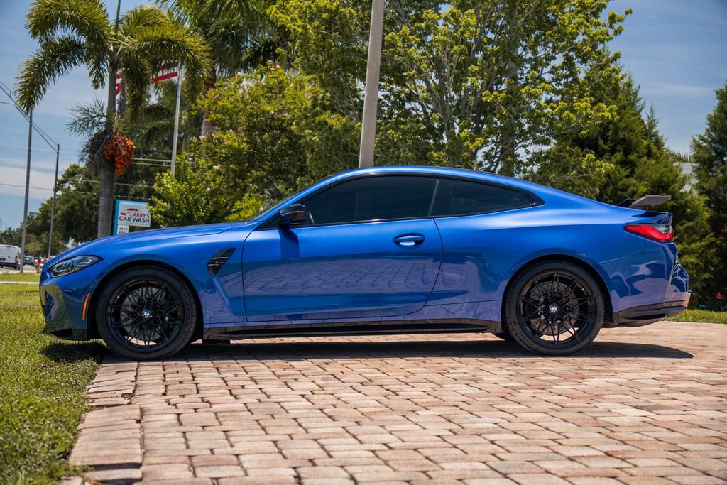Used 2024 BMW M4 Competition w/ Executive Package RWD image 2