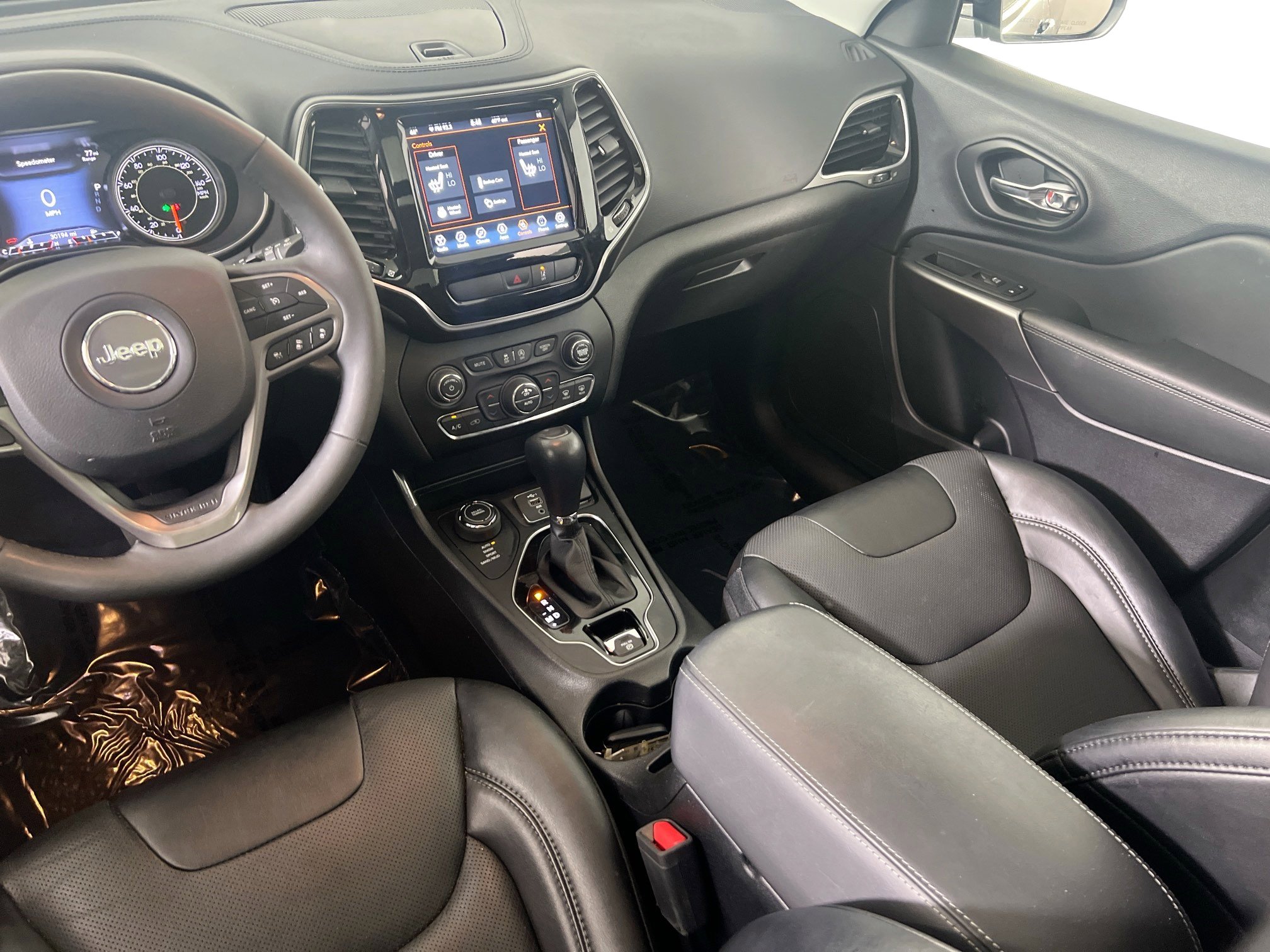 Used 2022 Jeep Cherokee Limited image 23