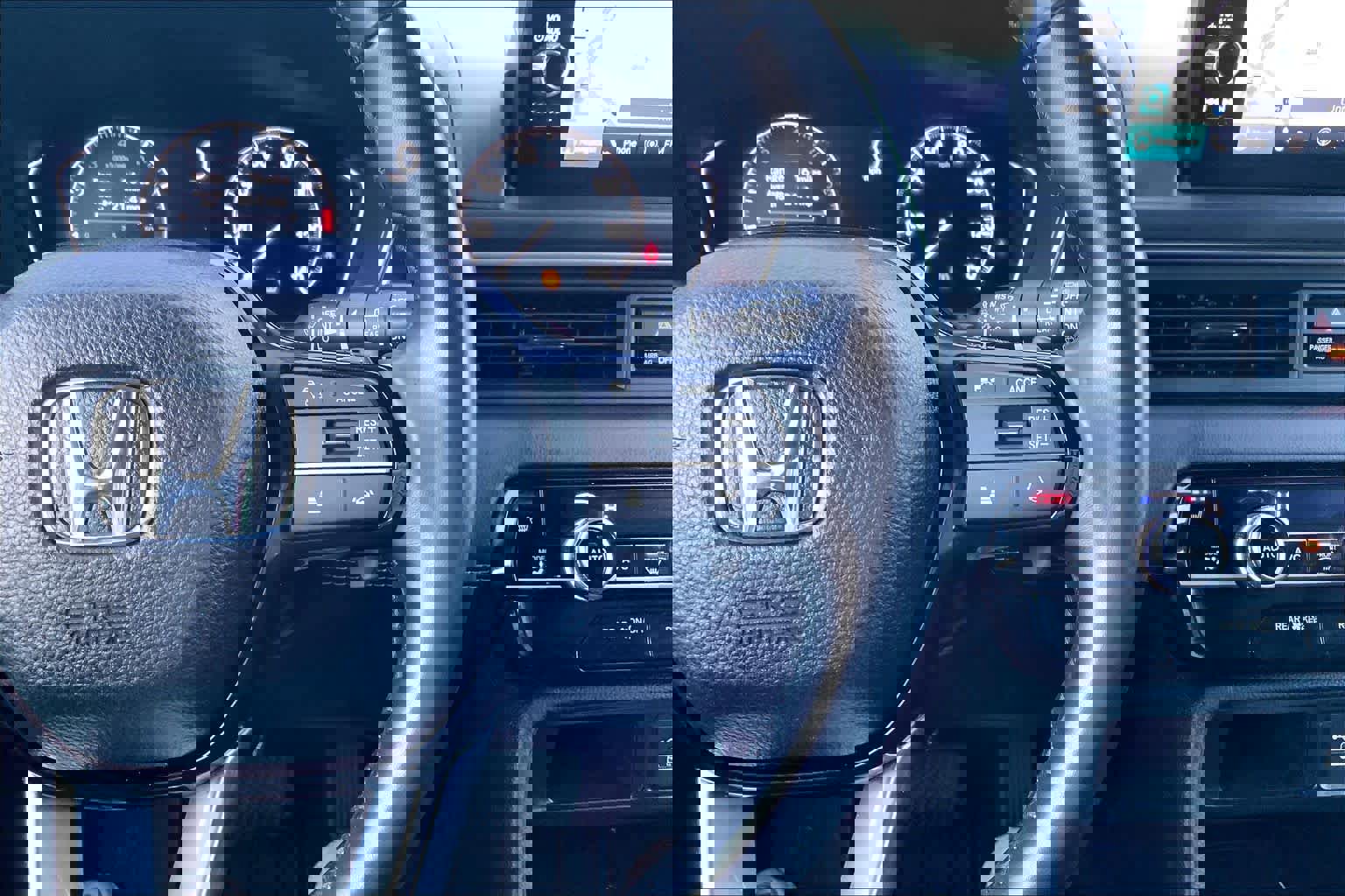 Used 2023 Honda Pilot Touring image 25