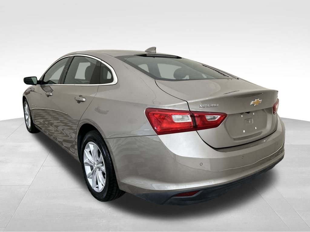 Used 2025 Chevrolet Malibu LT FWD image 3