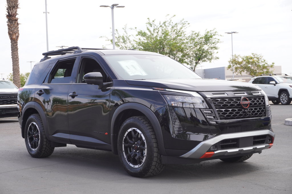 New 2026 Nissan Pathfinder Rock Creek w/ Rock Creek Premium Package AWD/4WD image 4