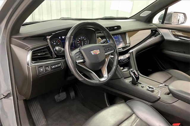 Used 2020 Cadillac XT6 Premium Luxury w/ Platinum Package image 17