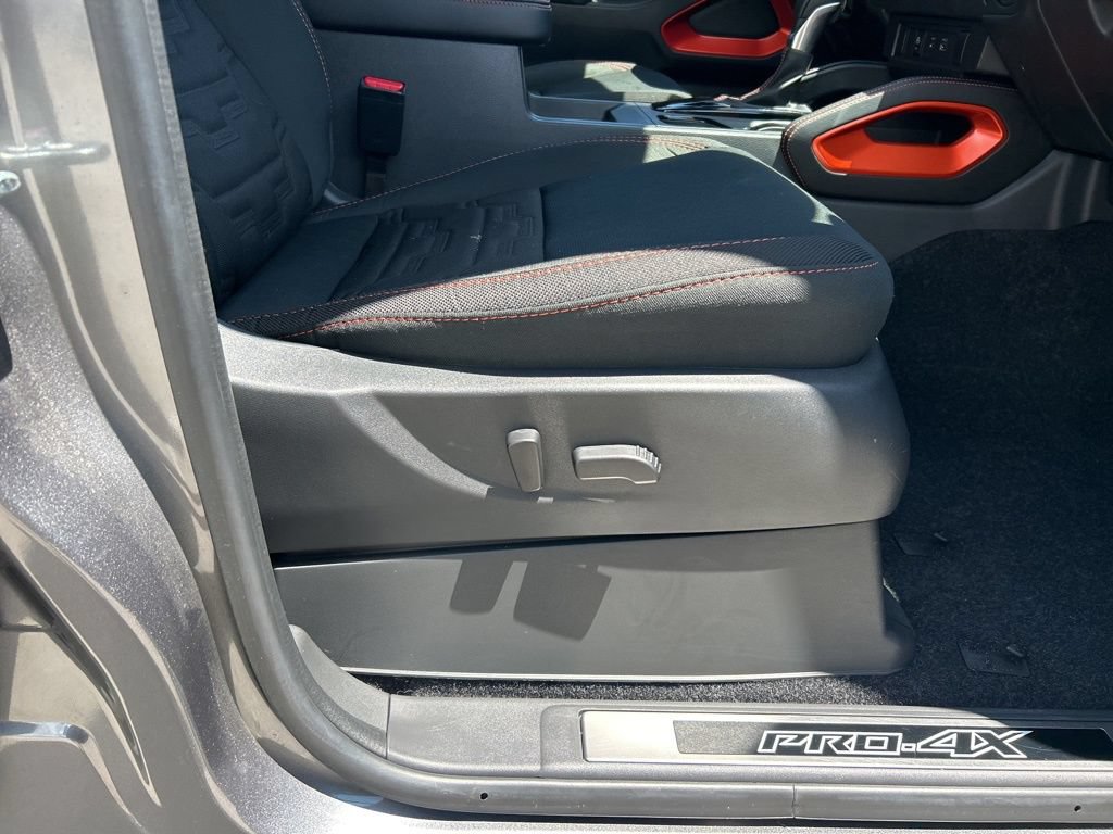 Certified 2025 Nissan Frontier PRO-4X AWD/4WD image 44
