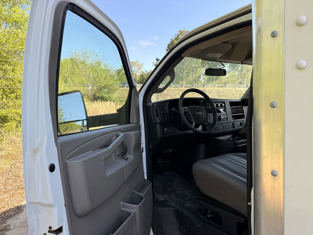 New 2024 Chevrolet Express 3500 w/ Power Convenience Package RWD image 13