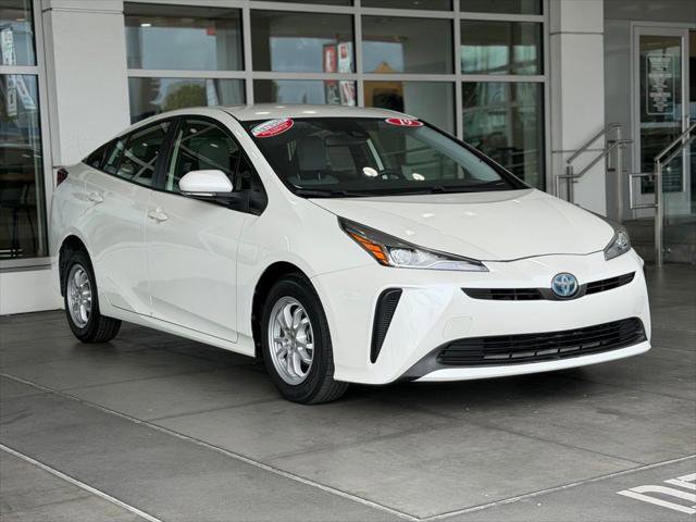Certified 2019 Toyota Prius L Eco FWD image 6