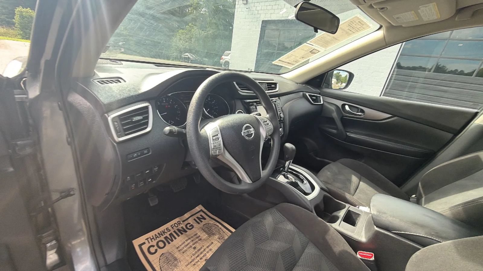 Used 2014 Nissan Rogue SV w/ SV Premium Package AWD/4WD image 21