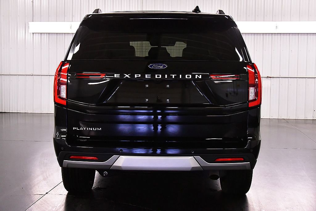 Used 2025 Ford Expedition Platinum w/ Platinum Ultimate Package AWD/4WD image 6