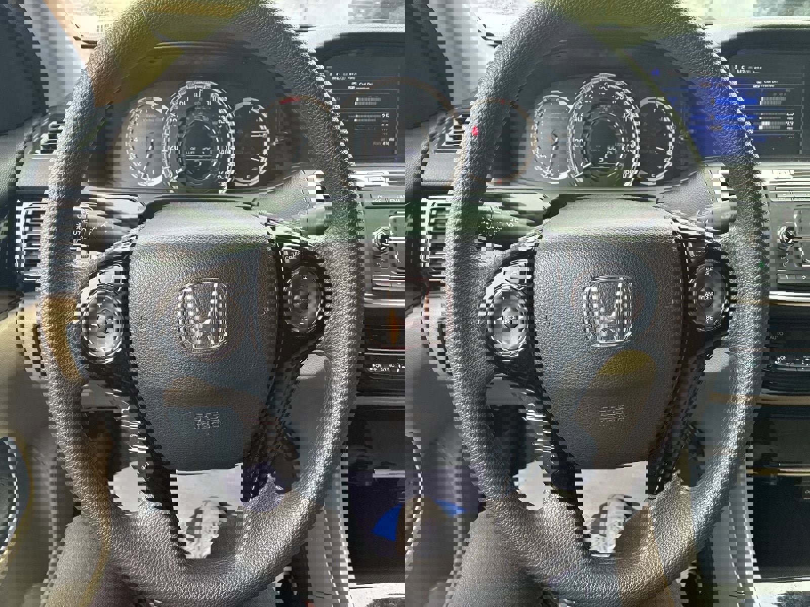 Used 2017 Honda Accord LX image 22