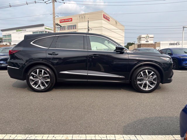 Certified 2023 Acura MDX w/ Technology Package AWD/4WD image 4