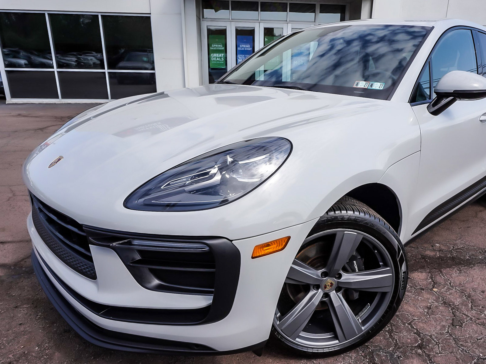 Used 2022 Porsche Macan AWD/4WD image 51