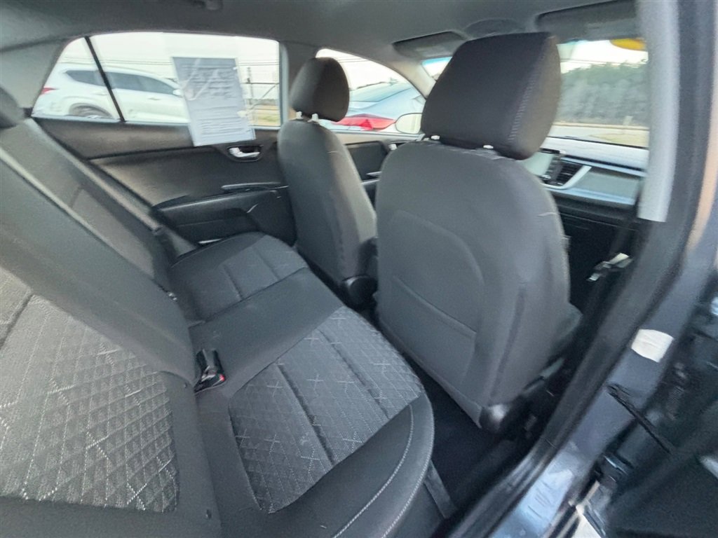 Used 2019 Kia Rio S image 19
