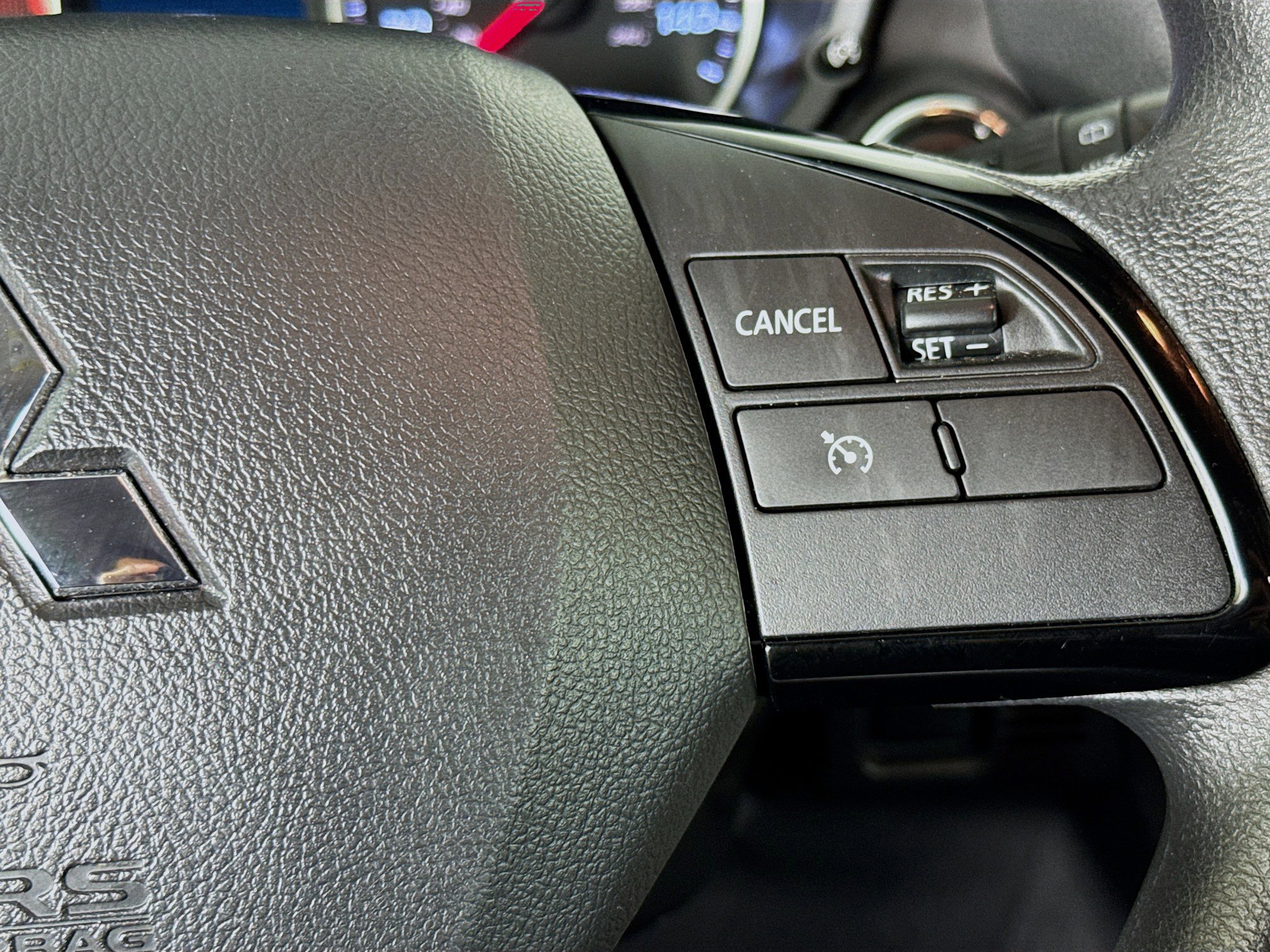 Used 2024 Mitsubishi Eclipse Cross Black Edition image 14