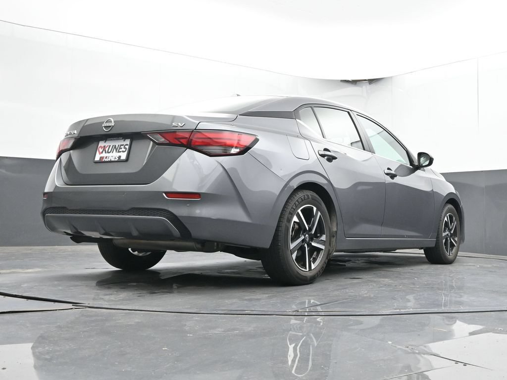 Used 2024 Nissan Sentra SV FWD image 31