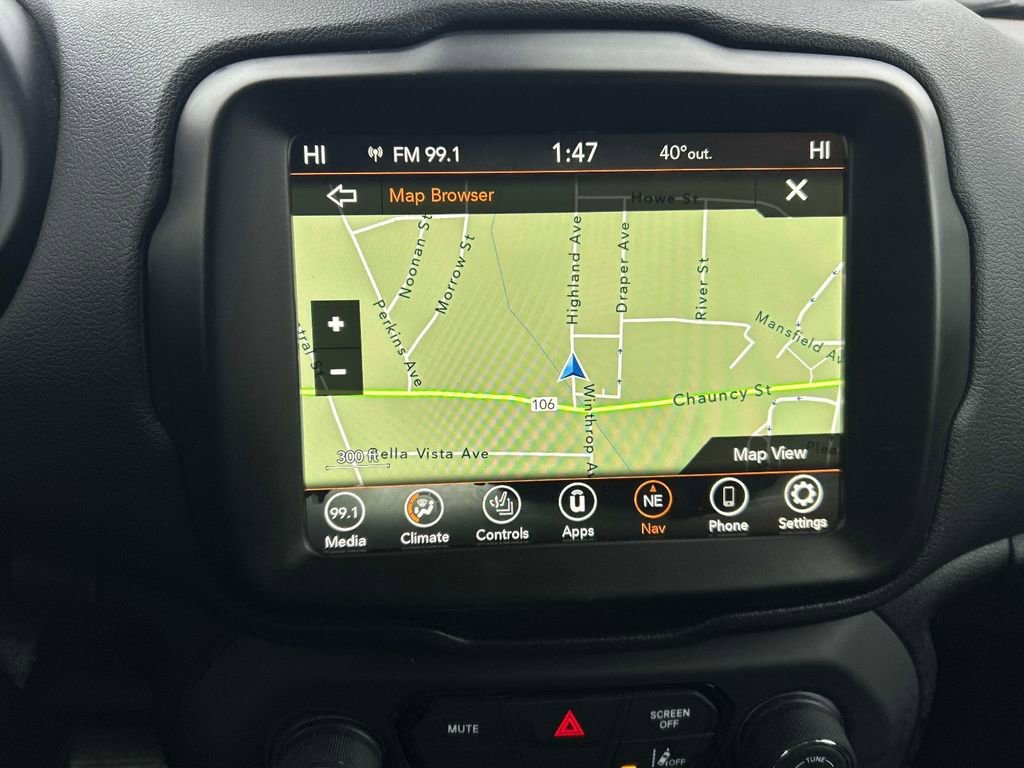 Used 2023 Jeep Renegade Latitude w/ Premium Group image 29