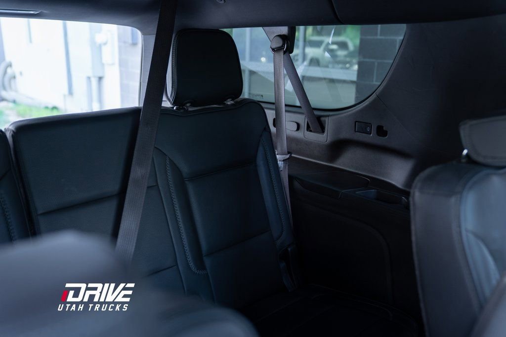 Used 2021 GMC Yukon XL Denali w/ Denali Premium Package image 25