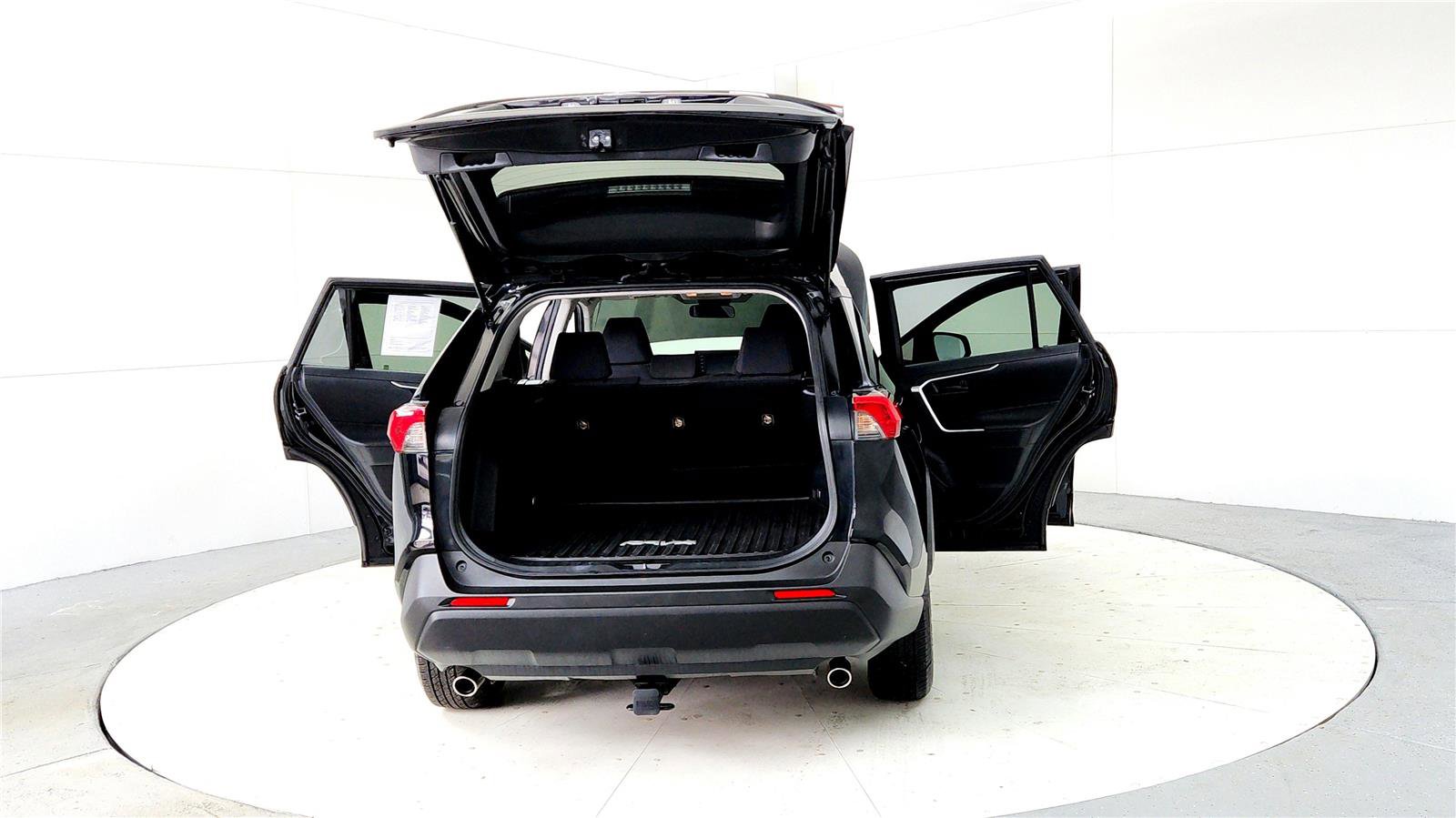 Certified 2021 Toyota RAV4 LE image 11