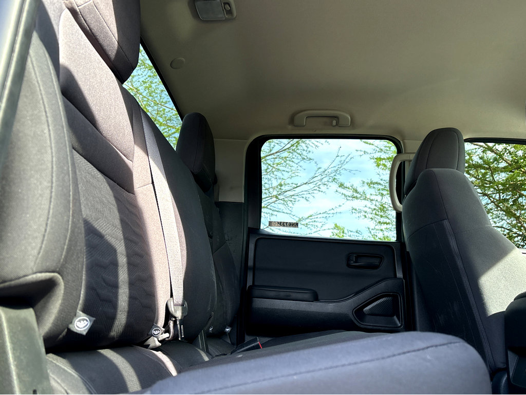 Used 2024 Nissan Frontier S w/ Technology Package image 17
