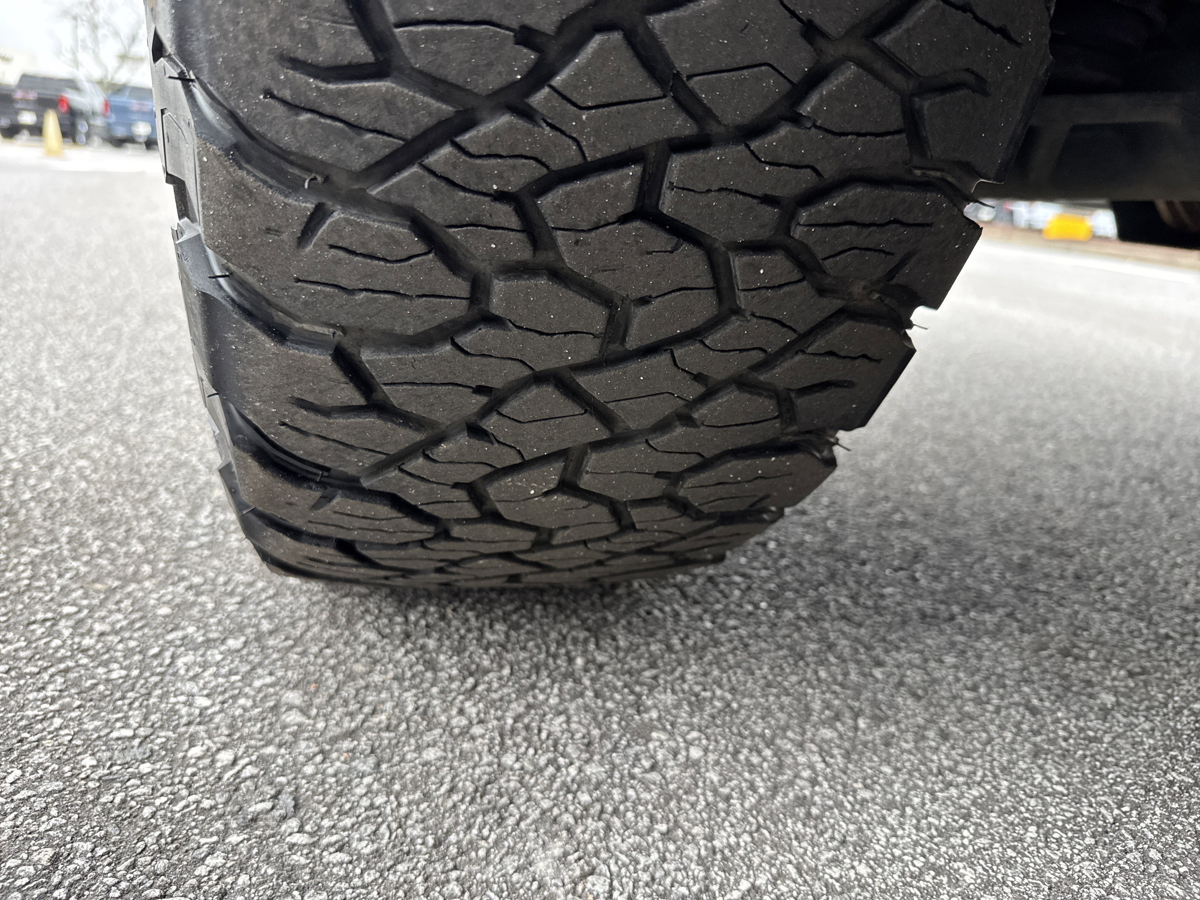 Used 2024 GMC Sierra 2500 AT4 w/ AT4 Premium Plus Package image 12